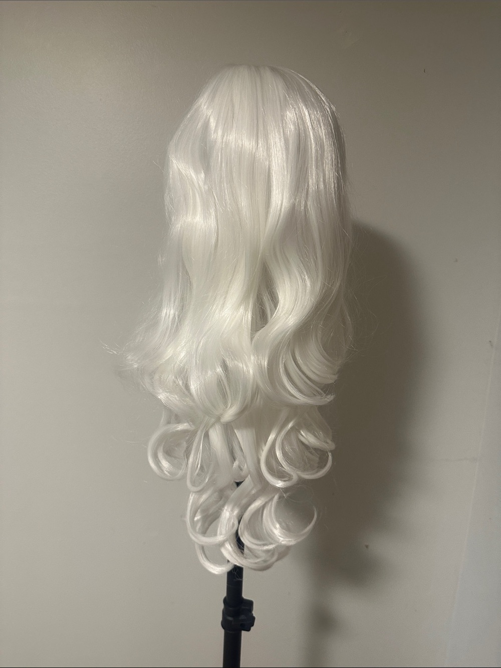 Long Wavy White Synthetic Wig
